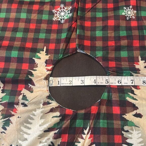 Christmas Tree Skirt Mat Plaid with Trees Reindeer & Snowflakes 47” NEW - Picture 6 of 11